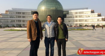 Lãnh đạo công ty Vinahure vinh dự đến thăm Đại học Kinh tế – Tài Chính Nam Kinh
